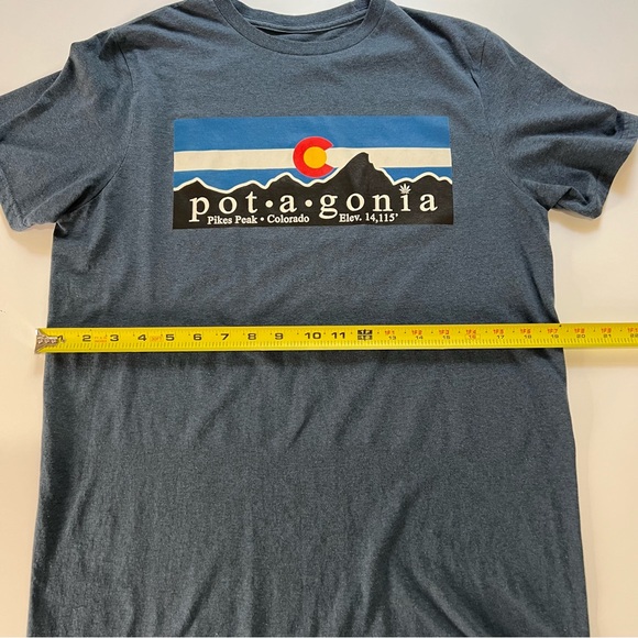 POT*A*GONIA Pikes Peak Colorado Short Sleeve Blue Tee Unisex Women's M - Picture 6 of 9